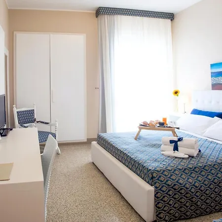 Lo Scoglio 3* بورتو سيساريو