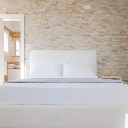 Szálloda Lo Scoglio 3*