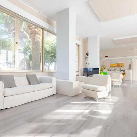 Lo Scoglio Szálloda