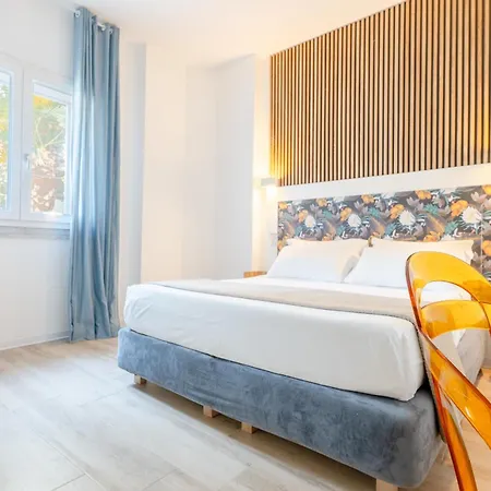 Lo Scoglio Szálloda